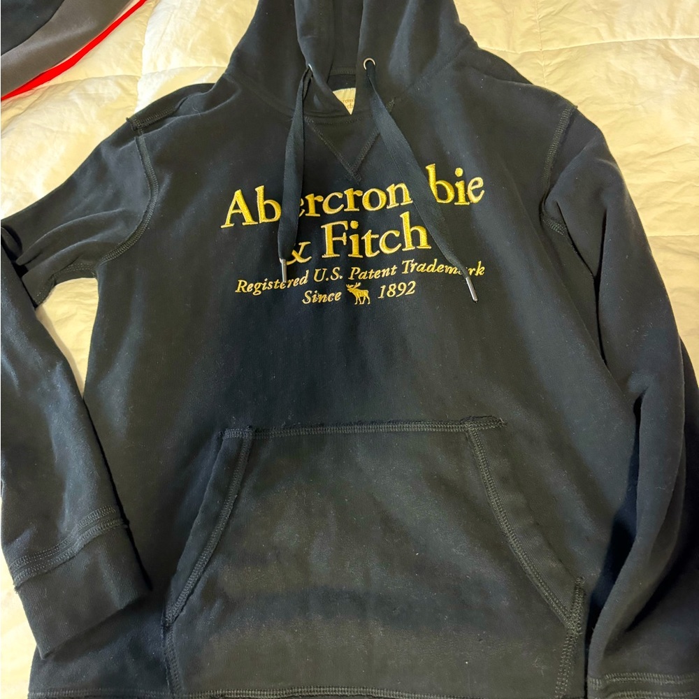 Abercrombie hooodie Size Small. Dark blue with gold logo